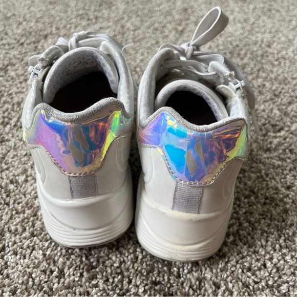 Skechers | Girls' UNO Gen1 Memory Foam Sneakers | White | Size 13 - Picture 9 of 11